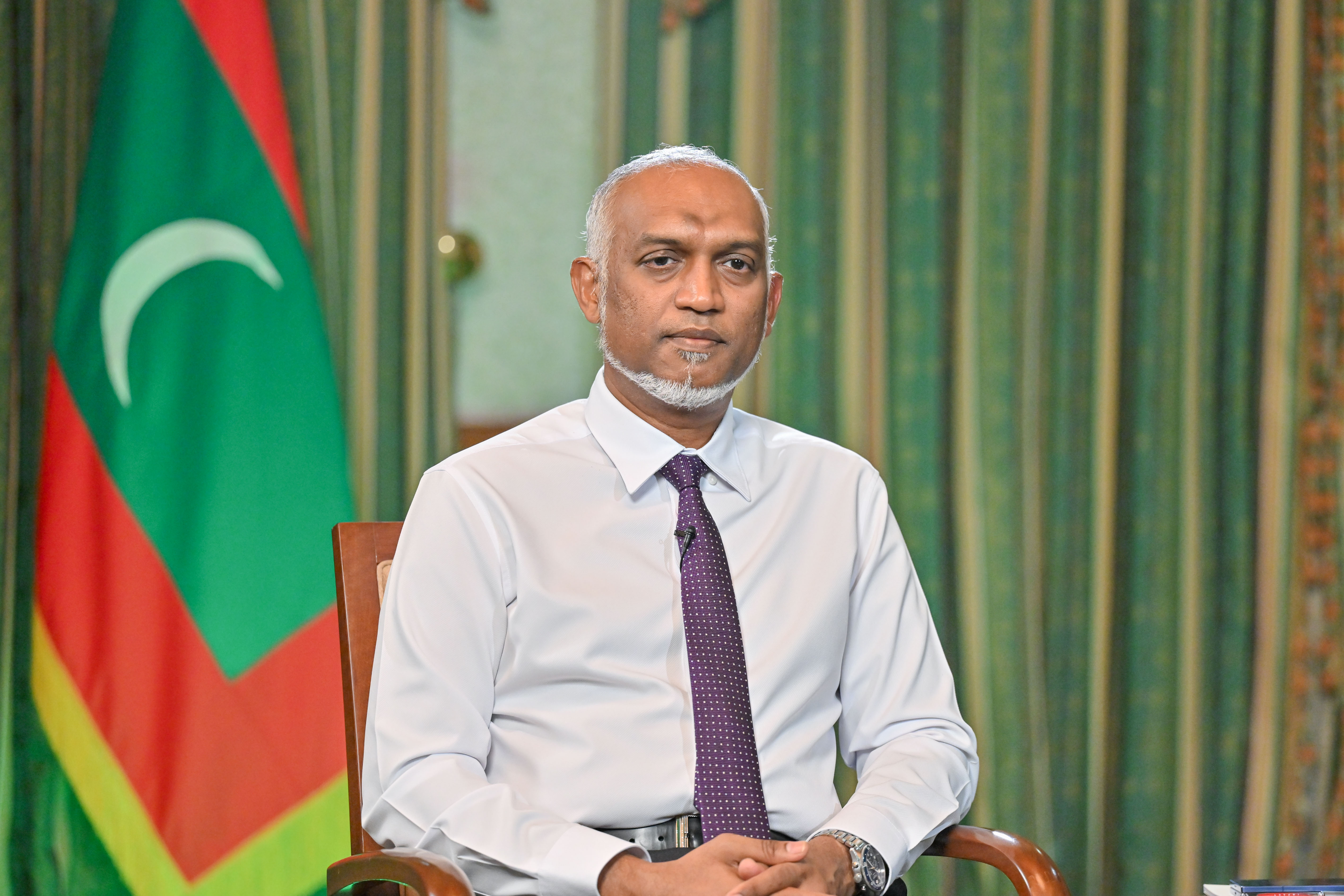 ސިގިރެޓްގެ ޑިއުޓީ 50 އިންސައްތަ ކުޑަކުރާބިލު ރައީސް ތަސްދީގު ކުރައްވައިފި