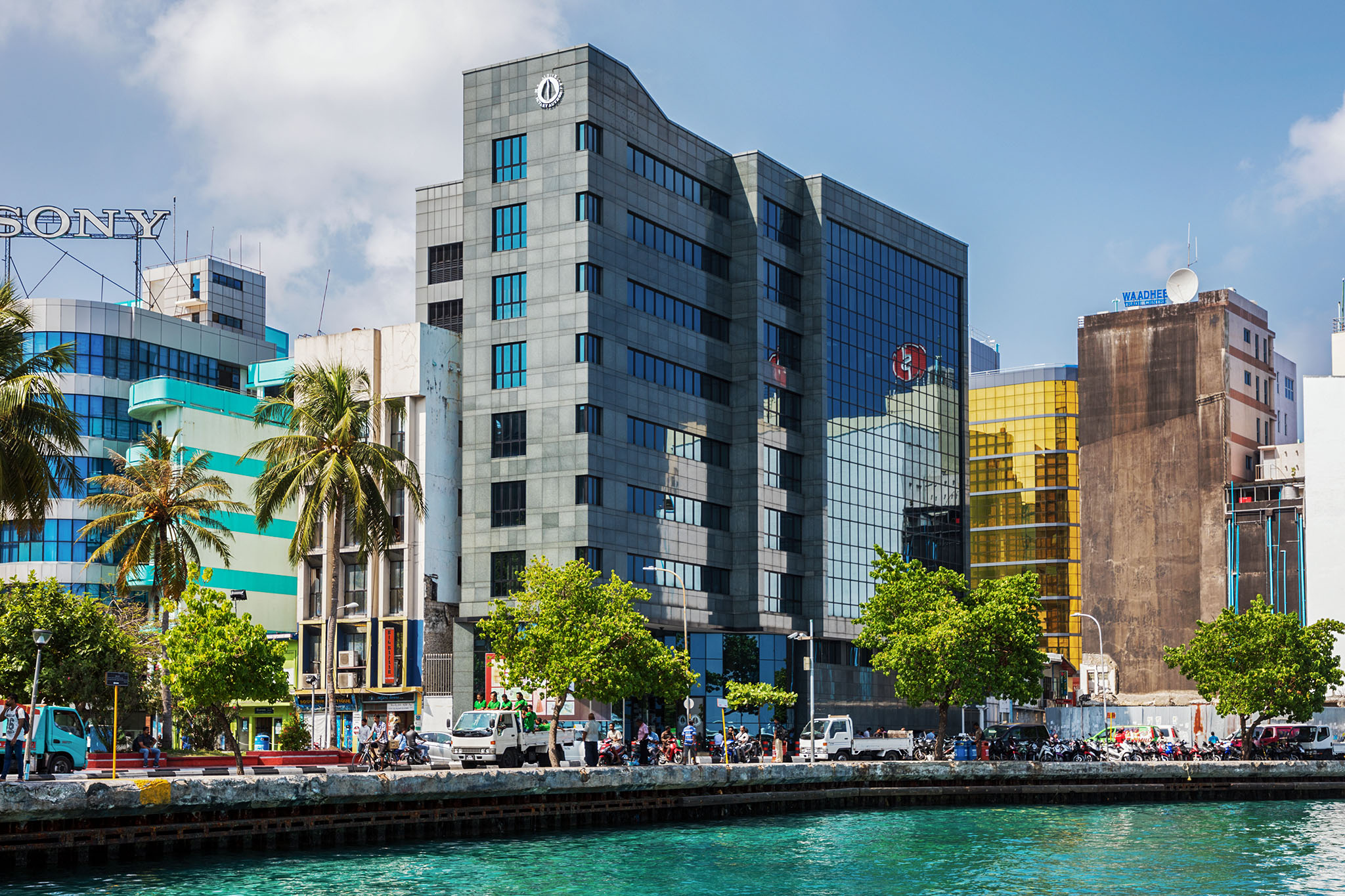 ކުރިއަށް އޮތް 3 ހަފްތާގައި ބޭންކު ތަކަށް ދޫކުރާ ޑޮލަރުގެ މިންވަރު 51 އިންސައްތަ އިތުރުކުރަން އެމްއެމްއޭ އިން ނިންމައިފި